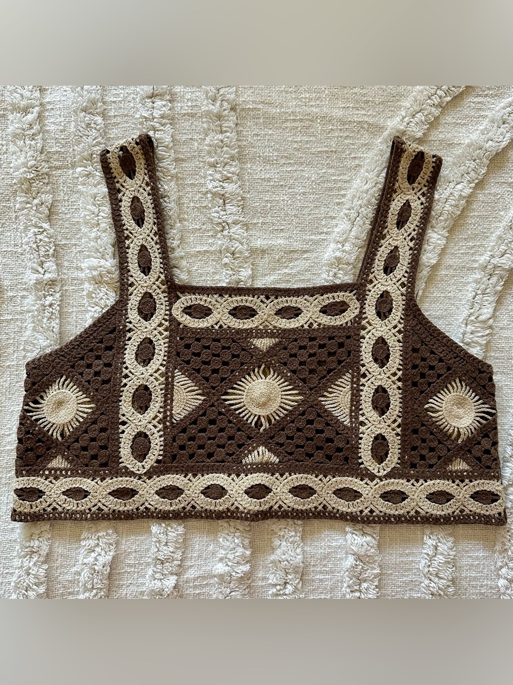 adorable neutrals crochet crop tank / size small